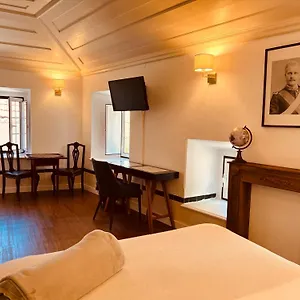 sintra1012-boutique-guesthouse.hotels-lisbon-portugal.com/